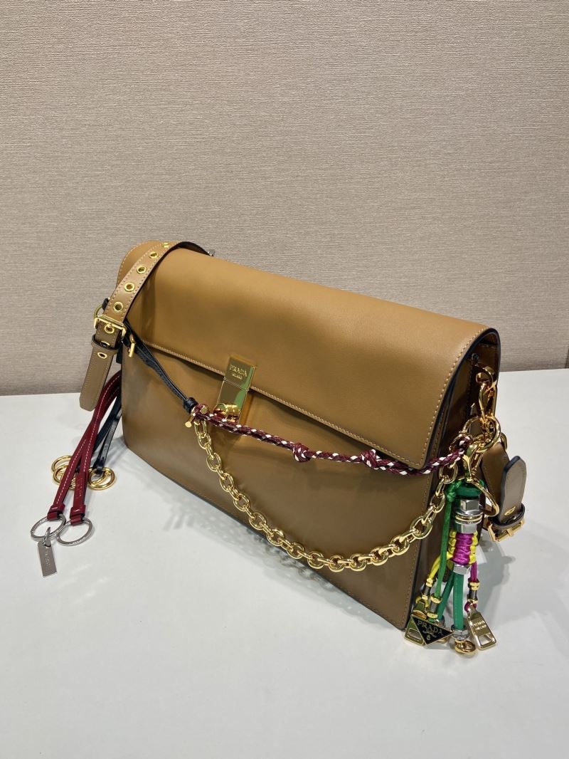Pra*a hobo bags
